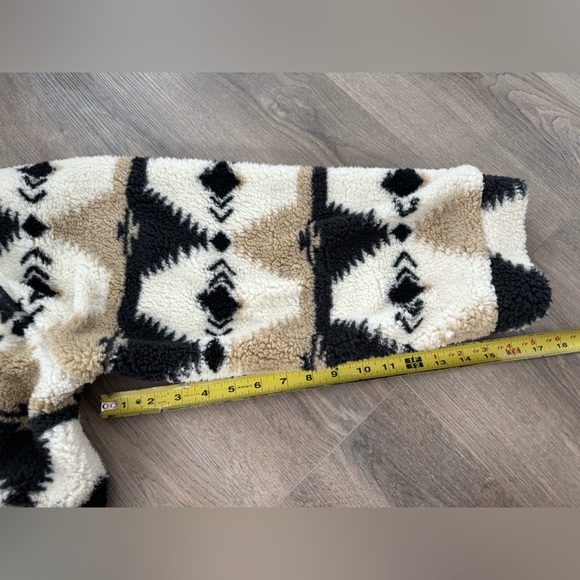 O'Neill crop Sherpa Jacket aztec funnel neck L Cala Long Sleeve - Picture 8 of 14